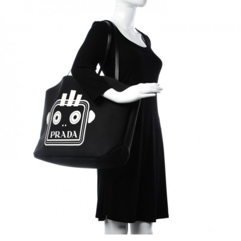PRADA BAG - Picture 3 of 13